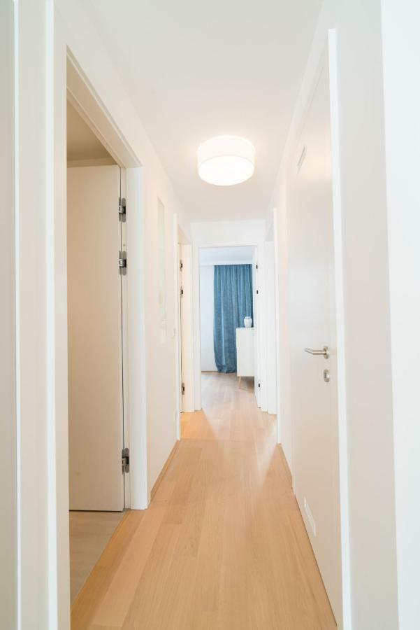 | Spacious Serviced In Directly At The U4 Apartment Wien